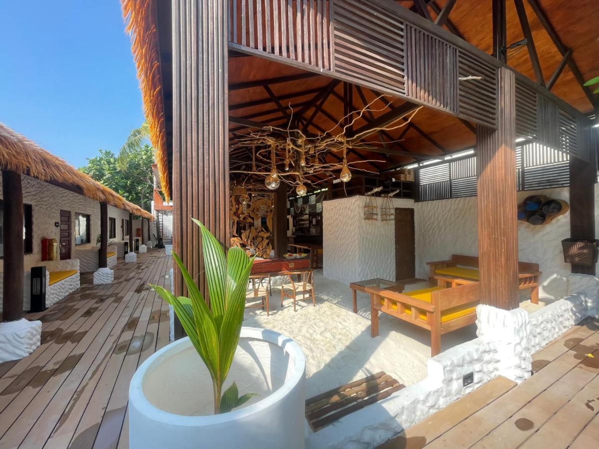 Atholhu Residence Fehendhoo Экстерьер фото